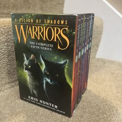 Warriors: a Vision of Shadows Box Set: Volumes 1 To 6 by Erin Hunter (paperback)