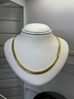 Cuban necklace