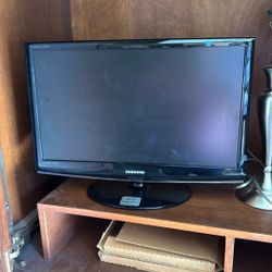 Samsung TV 24inch