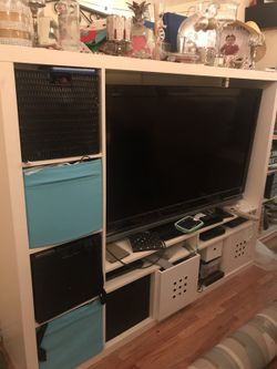 Entertainment center with drawers