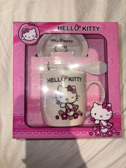 Hello kitty mug and plate set
