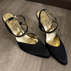 The PM Collection 925 Black Heels - Size 9M