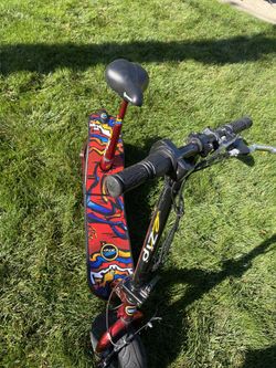 Ezip 24 volt scooter, good batteries, and charger