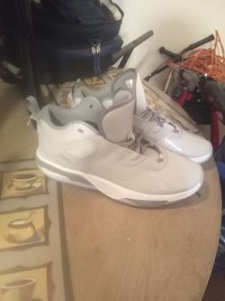 JORDANS BRAND NEW