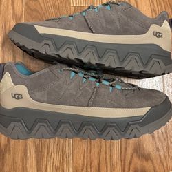 Ugg Camptrail Low Size 11.5 Men 