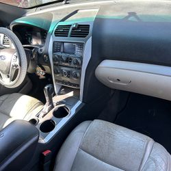 Ford Explorer Xlt 2012 