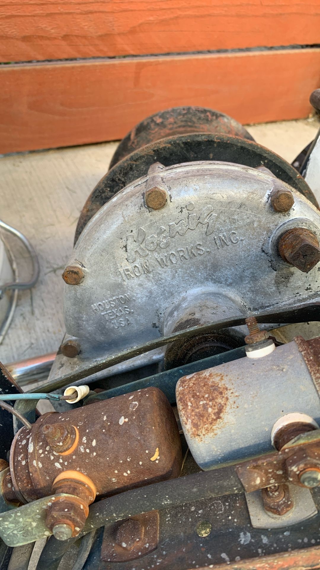 Old Winch Old Winch 12voltios