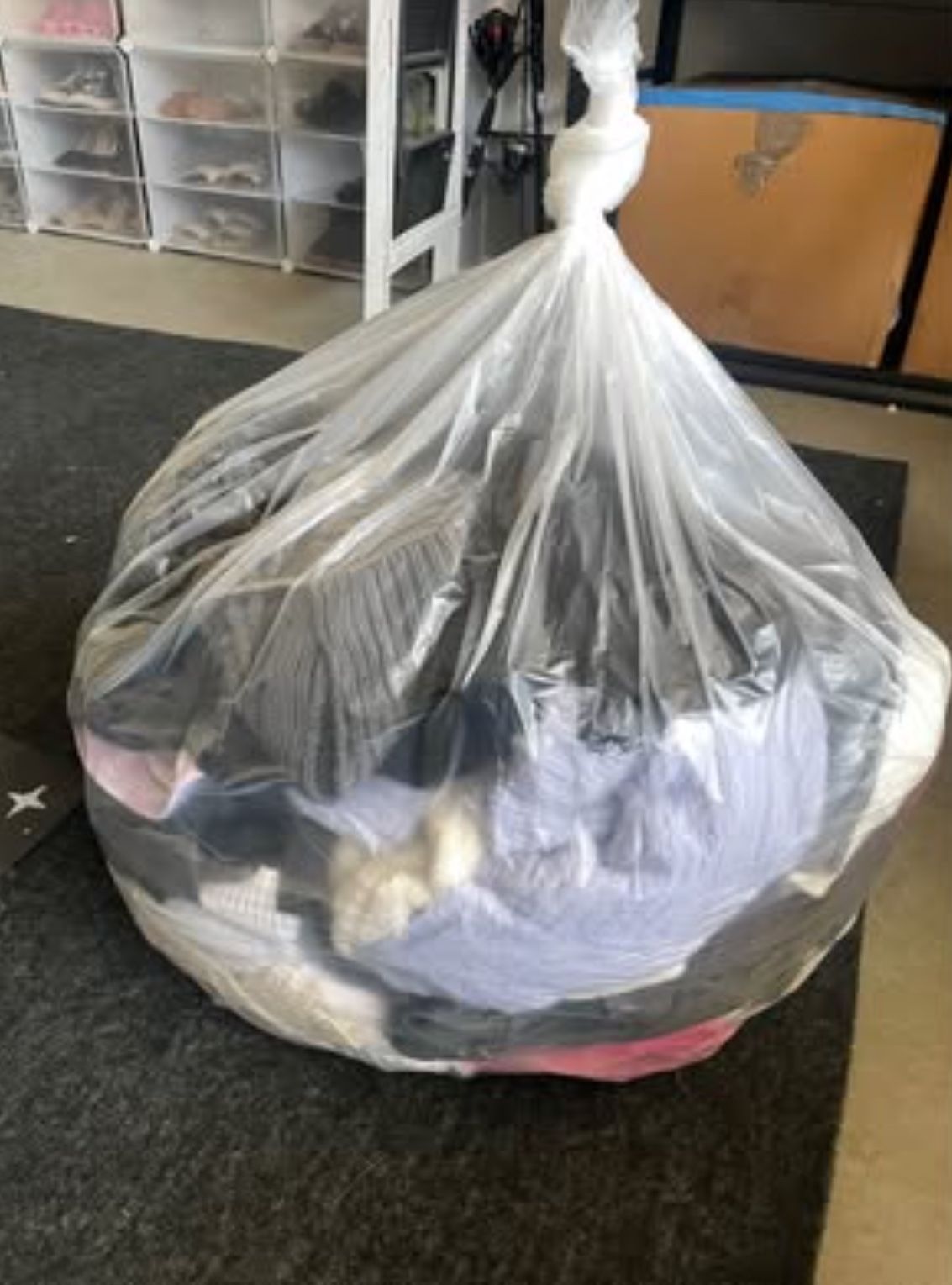 Mystery Clothing Bag - 40 ITEMS WOMEN’S SMALL AND MEDIUM