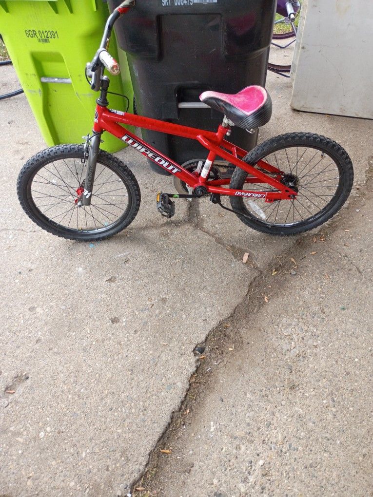 Dynacraft 16-in Beginners Bike The Little Boy Or Girl