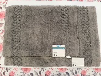 Brand-New Set of Bathroom Rugs