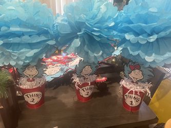 8 Centerpieces 3 Banners 