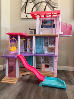 Barbie dream house