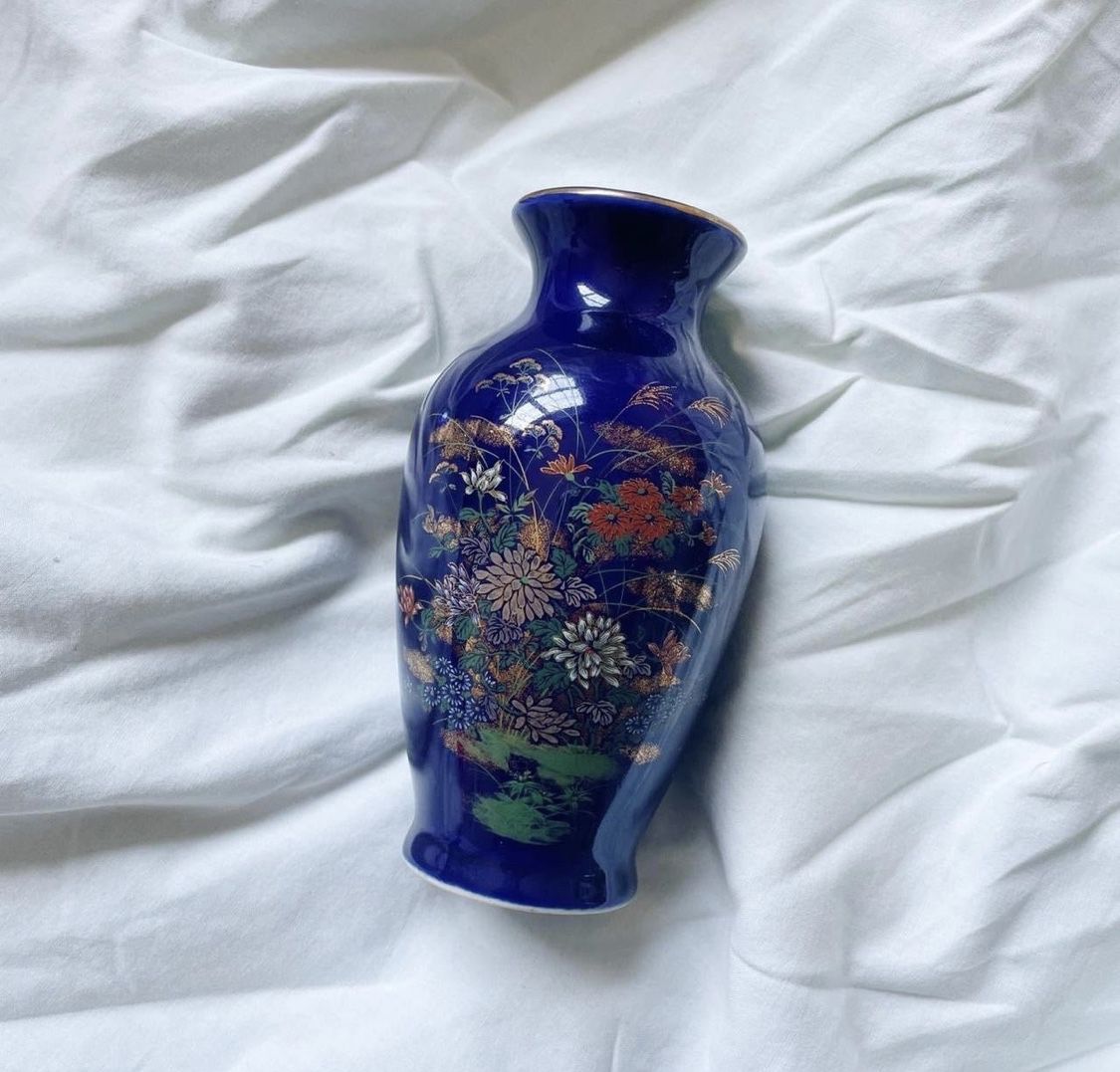 true vintage small chinese blue vase