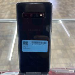S 10  Unlocked 128Gb With Charger And Warranty @ 12811 N Nebraska Ave. Tampa, 33612 