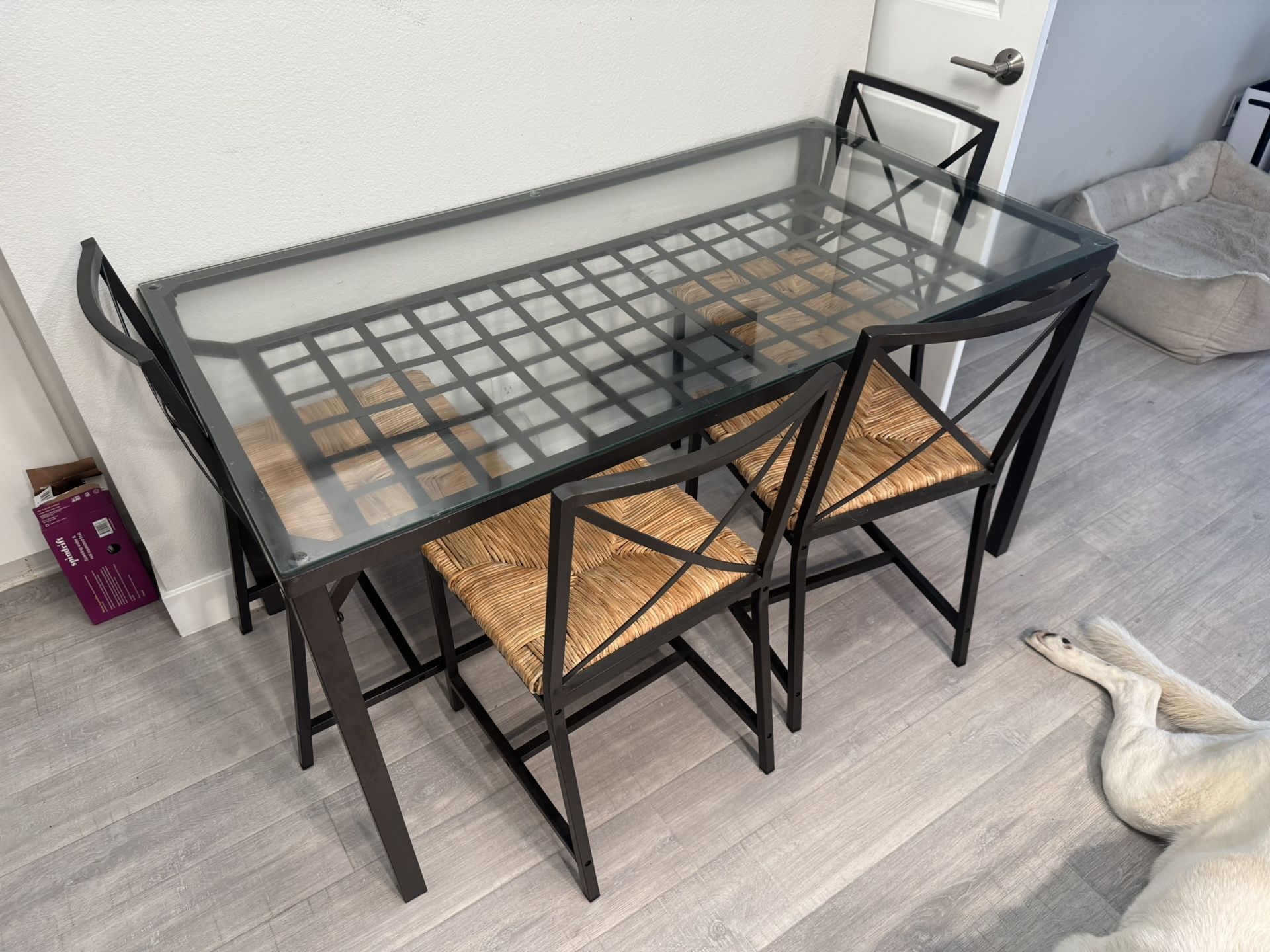 Dining Table & Chairs