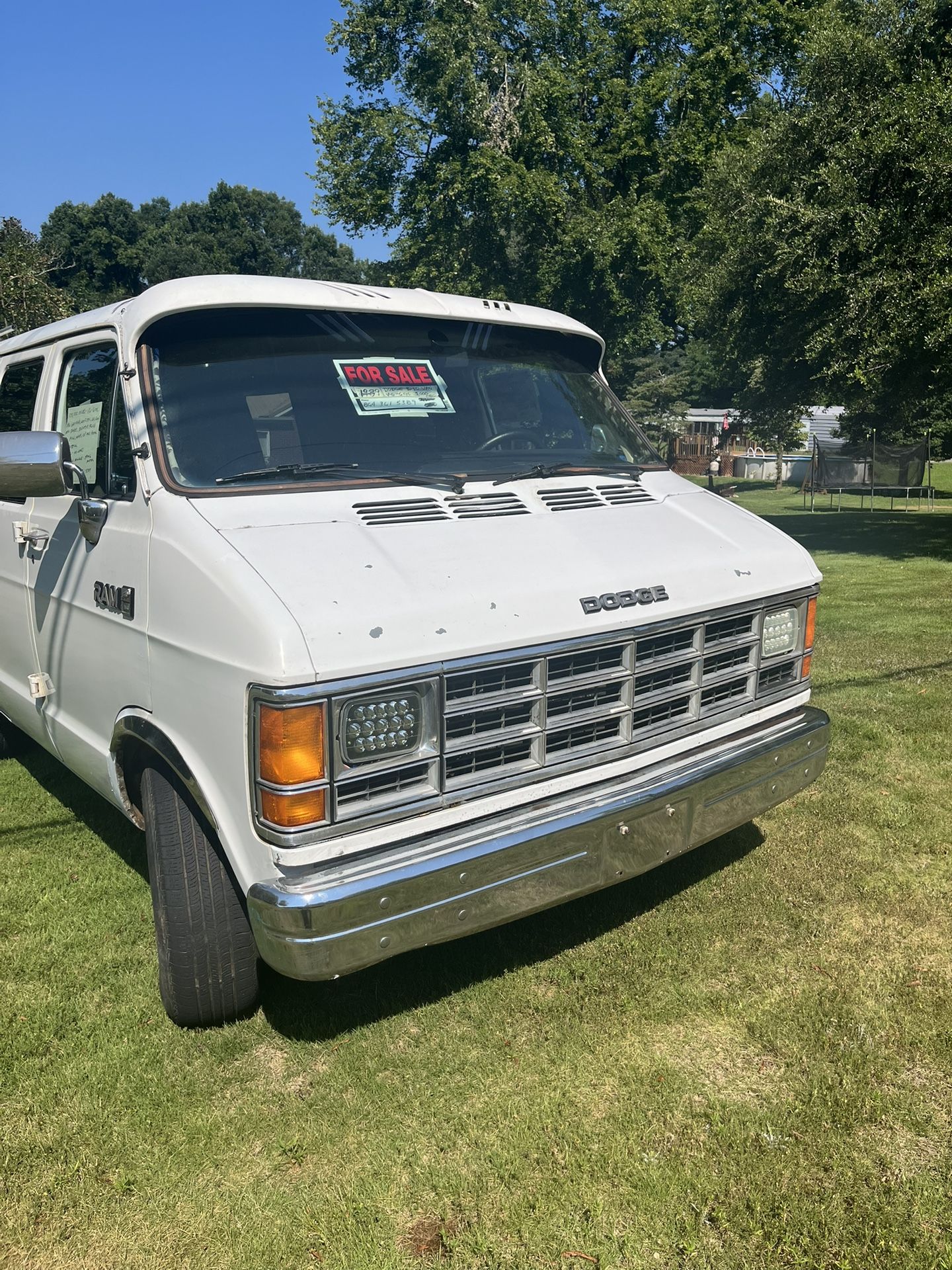 1989 Dodge B150 van