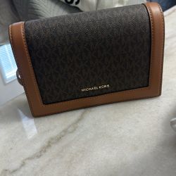 Michael Kors Crossbody 