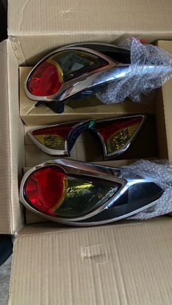Rear tail light