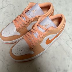 Women’s Air Jordan 1 Low 