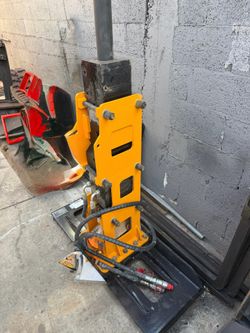 2026 GIYI GY-P680 Skid Steer Hydraulic Hammer