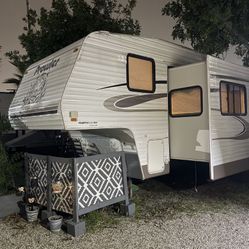 2004 Fleetwood Prowler