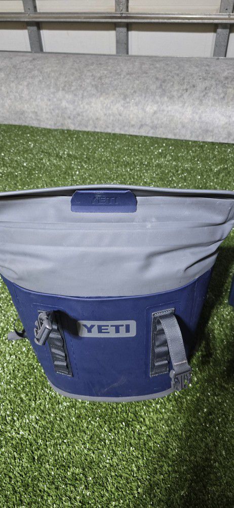 Yeti M12 Backpack Cooler