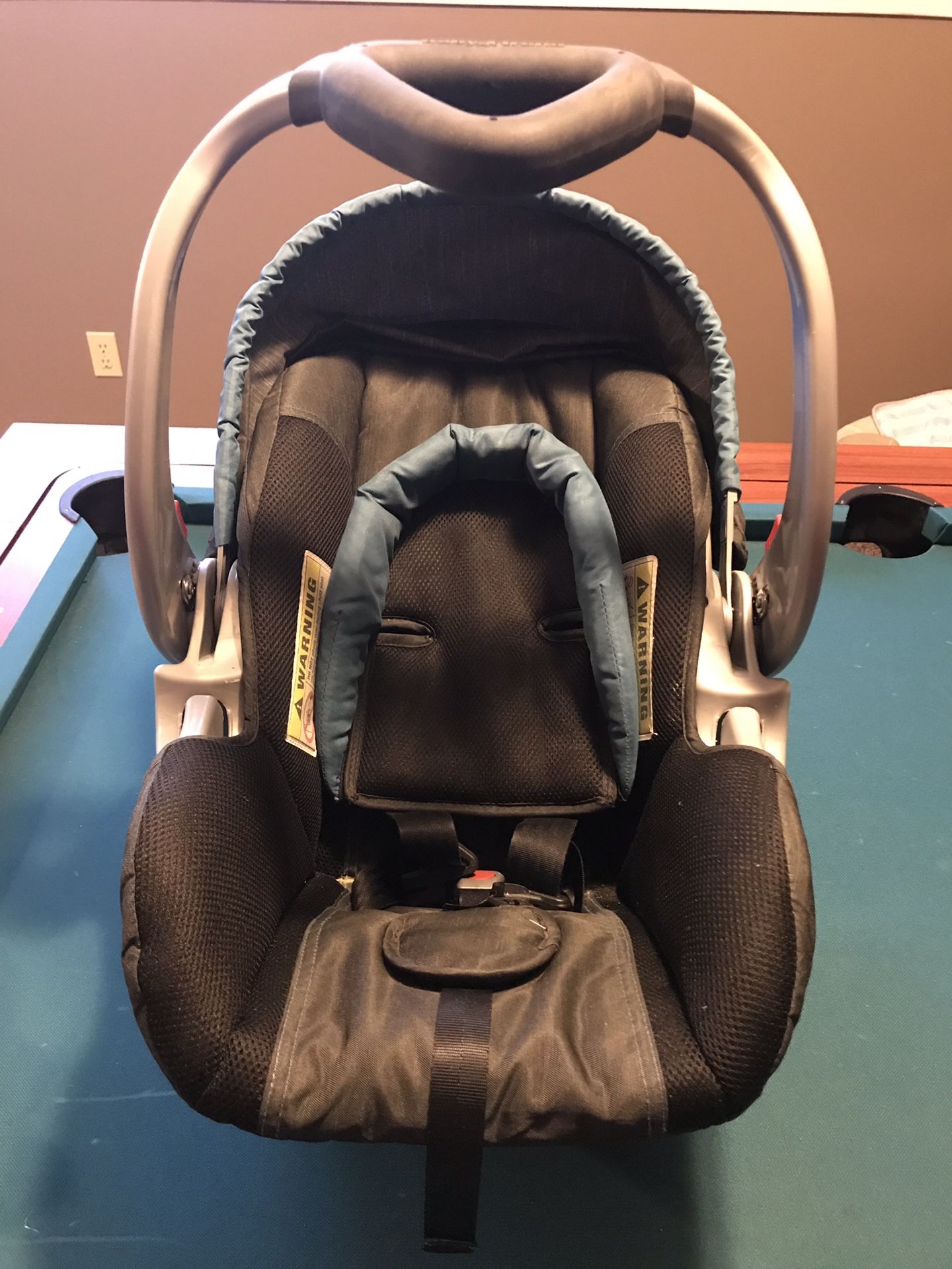 Infant car seat with 3 bases