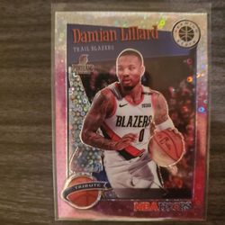 2019-20 Panini Hoops Premium Damien Lillard #291 Pink Disco Refractor