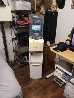PRIMO   Hot  and  Cold   Water  Dispenser