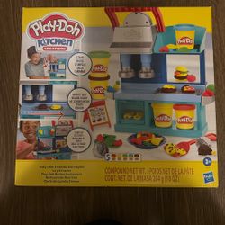 Play-Doh Kitchen Creations & Tool Bench