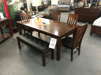 Tabel and 4 chairs and bench ON SALE NEW