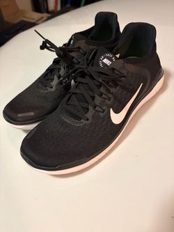 Size 8 women’s Nikes
