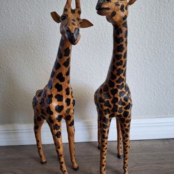 Set Of 2 Paper Mache Giraffe Vintage 
