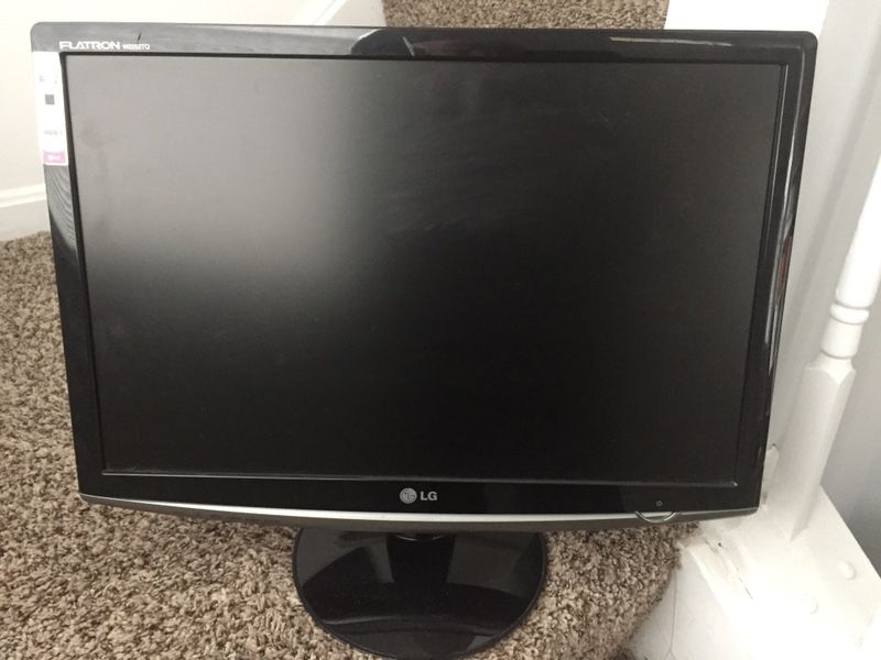 LG 22" Widscreen W2252TQ-PF, LCD desktop Monitor,