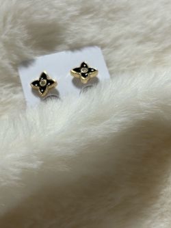 14 k Gold plated earrings, aretes de 14k oro laminado