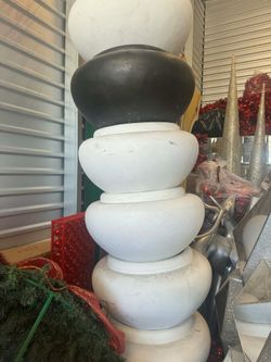 XL Pots Planters Visual Merchandising