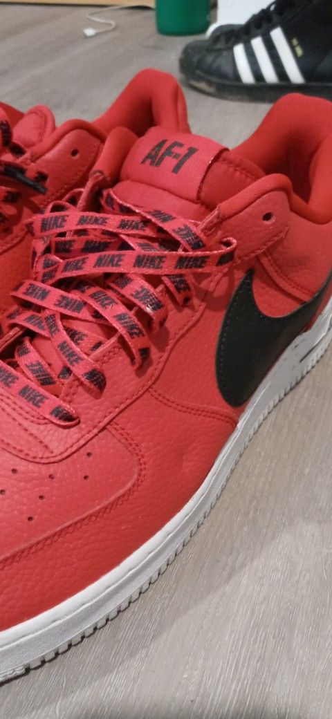 Nike Air Force 1 NBA Red Black Size 11 for Sale in Baltimore, MD