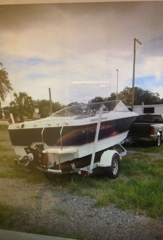 2005 Bayliner 215 5.0