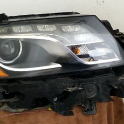2009/2012 Audi Q5.. Headlights Xenon