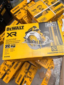 Dewalt Circular Saw 7-1/4”