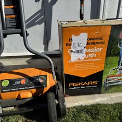 Fiskars Reel Mower