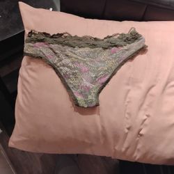 Sexy M Greens, $20 Obo, Pics $15