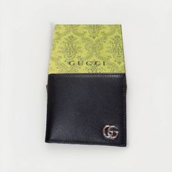 GG Marmont bi-fold Gucci, All Solid Black Color wallet