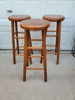 SET of 3 WINSOME WOOD SWIVEL BARSTOOLS 31.5" TALL.