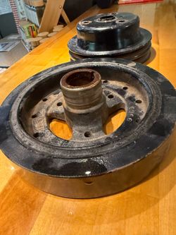 SBC Chevy 350 Harmonic Balancer snd Crank Pulley