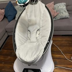 4moms Mamaroo Baby Swing