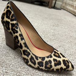 Crown Vintage Leopard Print Pumps Women's Shoes Size 7.5M Ladies Shoes 