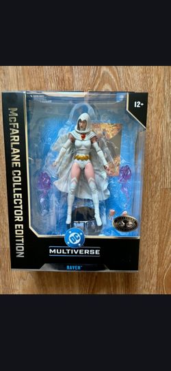 McFarlane collector edition platinum chase Raven figure