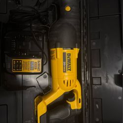 20V Max Saw New