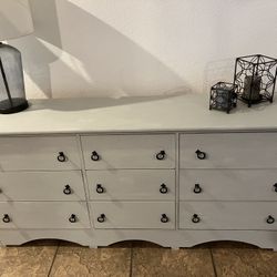 Lite Lite Grey Long 9 Drawer Dresser